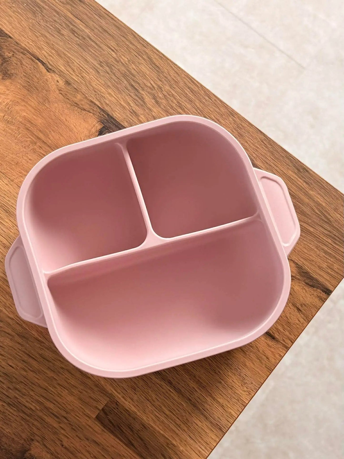 BabyHyo Baby Divided Feeding Tray with Lid – 3 Compartment Weaning Plate